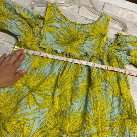 CLOSING SALE Tropical Print Cold Shoulder Blouse - Picture 2 of 5